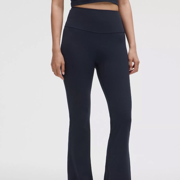 Lululemon, Flared leggings, Size 10, Colour True Navy - Picture 1 of 5